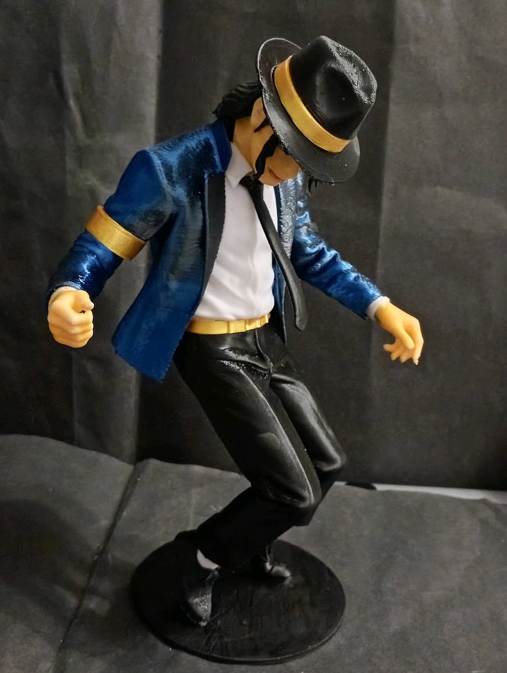MJ